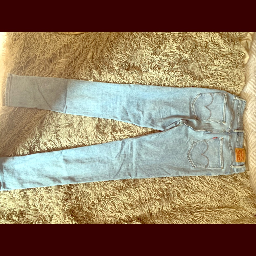 Levi jeans